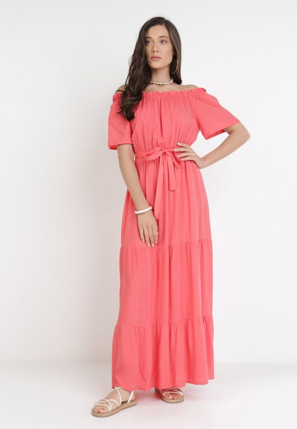 Born2be - Ciemnoróżowa Sukienka Kissorise. Kolor: pomarańczowy, różowy. Materiał: materiał. Długość rękawa: krótki rękaw. Sezon: wiosna, lato. Długość: maxi