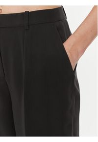 Calvin Klein Spodnie materiałowe K20K206134 Czarny Straight Fit. Kolor: czarny. Materiał: syntetyk #2