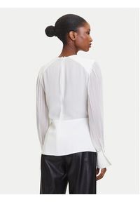 Karl Lagerfeld - KARL LAGERFELD Bluzka A3W11025 Écru Slim Fit. Typ kołnierza: dekolt w karo. Materiał: wiskoza #4