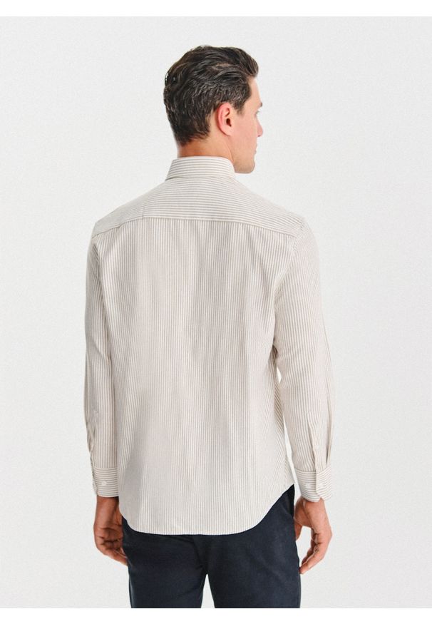 Pako Lorente - PAKO LORENTE - Beżowa koszula męska w paski. Kolor: beżowy. Materiał: poliester, bawełna. Długość: długie. Wzór: paski. Sezon: jesień