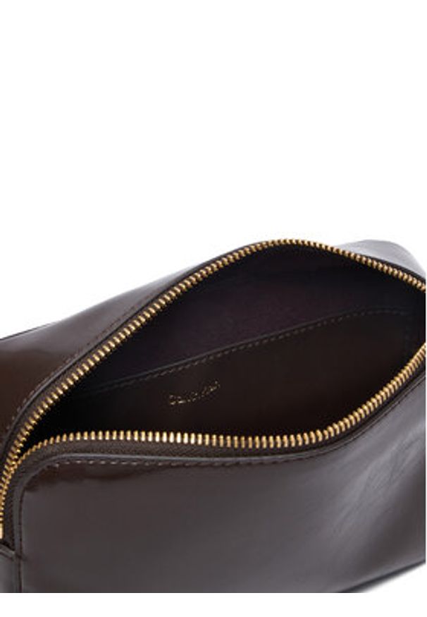 Calvin Klein Torebka Foil Logo Glossy Camera Bag LV04F3539G Brązowy. Kolor: brązowy. Materiał: skórzane