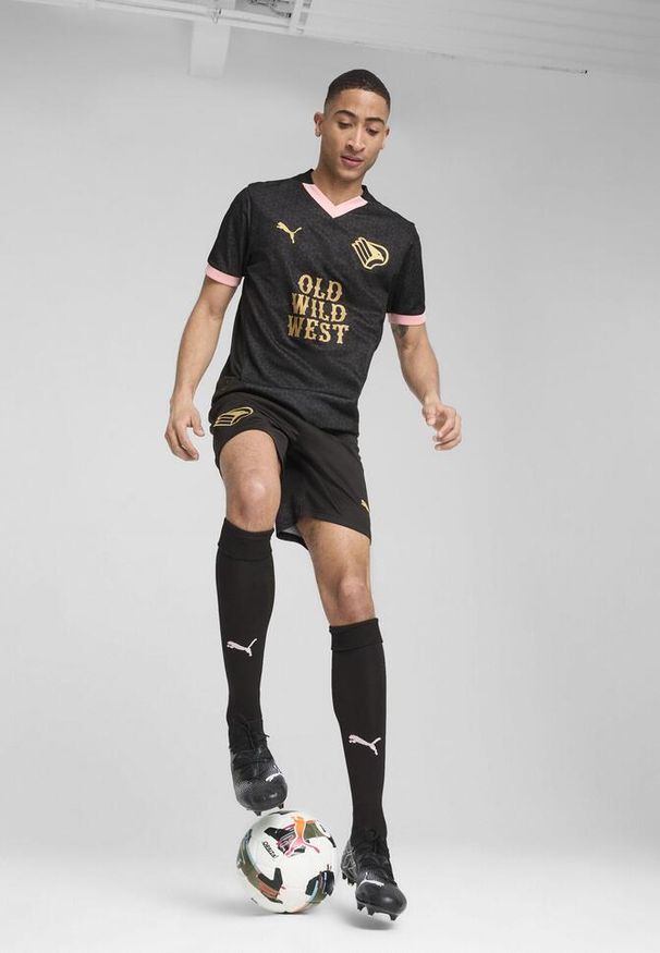 Puma - Męska koszulka wyjazdowa Palermo F.C. 24/25 PUMA Black Gold. Kolor: żółty, wielokolorowy, czarny. Materiał: materiał