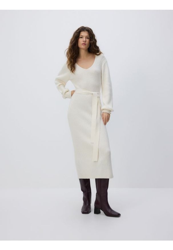 Reserved - Sukienka z wełną - złamana biel. Materiał: wełna