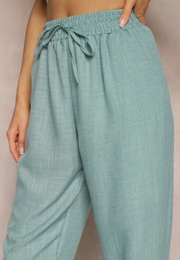 Renee - Miętowe Spodnie z Troczkiem w Pasie i Kieszeniami Ufalia. Okazja: na co dzień. Kolor: miętowy. Materiał: materiał. Styl: elegancki, casual
