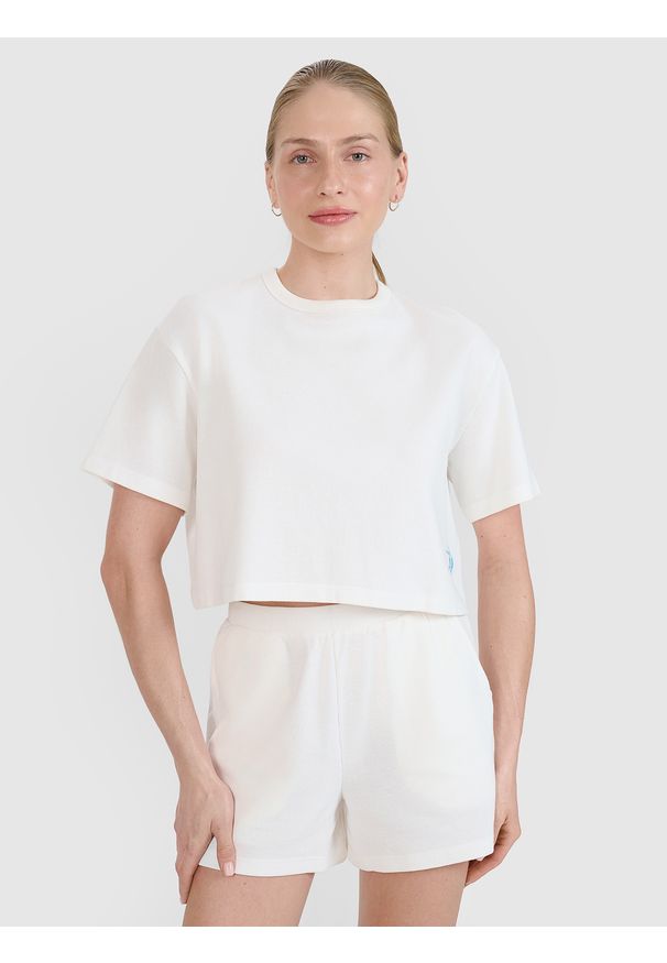 4f - 4F T-shirt crop top z waflowej dzianiny damski - biały L. Okazja: na co dzień. Kolor: biały. Materiał: dzianina. Długość rękawa: krótki rękaw. Długość: krótkie. Wzór: kratka, haft. Styl: sportowy, casual