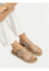 Guess Jeans Sandały EO-GJ2122 Beżowy ciemny. Kolor: beżowy. Materiał: materiał #3