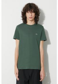 Lacoste t-shirt bawełniany kolor brązowy gładki TH6709-001.. Okazja: na co dzień. Kolor: zielony. Materiał: bawełna, dzianina. Wzór: gładki. Styl: casual