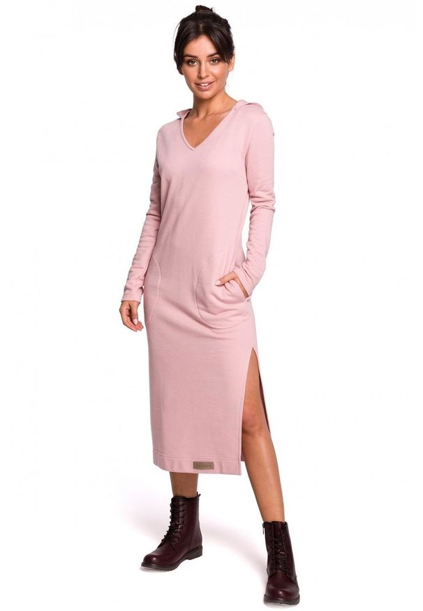 BE - Dresowa sukienka maxi z dekoltem V oraz kapturem. Okazja: na co dzień. Typ kołnierza: kaptur, dekolt w serek. Materiał: dresówka. Typ sukienki: proste. Styl: casual. Długość: maxi