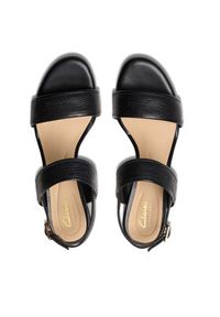 Clarks Sandały Ezoria Sling 26181300 Czarny. Kolor: czarny. Materiał: skóra