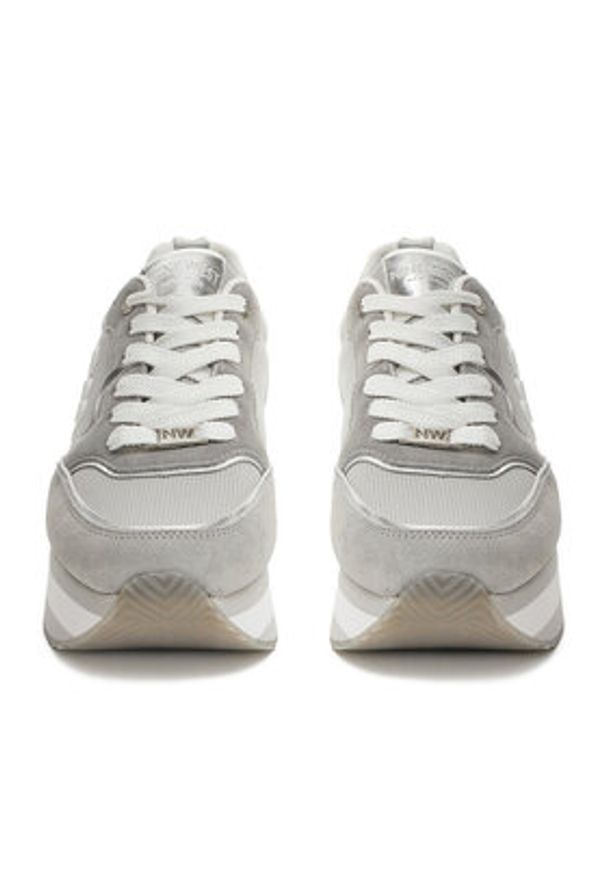 Nine West Sneakersy SS25-3C093 Srebrny. Kolor: srebrny. Materiał: materiał