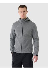 4f - Kurtka softshell wiatroodporna membrana 5 000 męska - szara. Typ kołnierza: kołnierzyk stójkowy, kaptur. Kolor: szary. Materiał: softshell. Technologia: Windstopper. Sezon: zima. Sport: wspinaczka