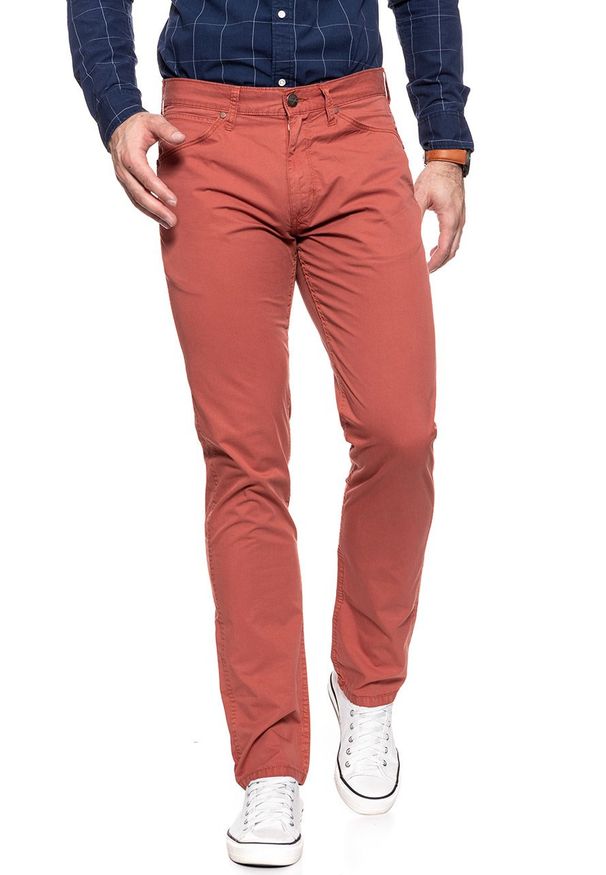Wrangler - WRANGLER SPODNIE MĘSKIE GREENSBORO SPICE W15QLL89T. Materiał: materiał