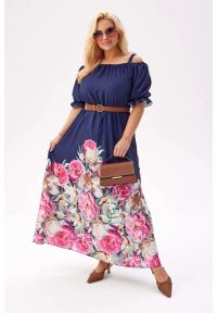 Moda Size Plus Iwanek - Granatowa sukienka hiszpanka MAXI z kwiatowym printem PLUS SIZE XXL OVERSIZE. Okazja: na imprezę, na co dzień, na spacer. Typ kołnierza: dekolt hiszpanka. Kolekcja: plus size. Kolor: niebieski. Wzór: nadruk, kwiaty. Typ sukienki: oversize, dla puszystych. Materiał: tkanina, elastan, poliester, materiał. Sezon: lato. Styl: casual, elegancki. Długość: maxi