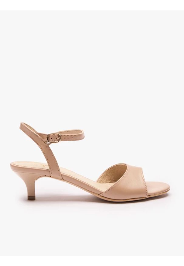 Ryłko - Beżowe sandały na obcasie. Nosek buta: okrągły. Zapięcie: sprzączka. Kolor: beżowy. Materiał: skóra. Wzór: aplikacja. Obcas: na obcasie. Styl: klasyczny, street, elegancki. Wysokość obcasa: średni