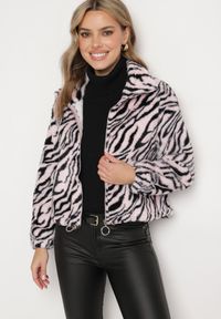Born2be - Jasnoróżowa Futrzana Kurtka w Zebrę o Prostym Kroju ze Ściągaczem i Kieszeniami Velsomi. Kolor: różowy. Materiał: futro. Wzór: motyw zwierzęcy. Styl: elegancki #7