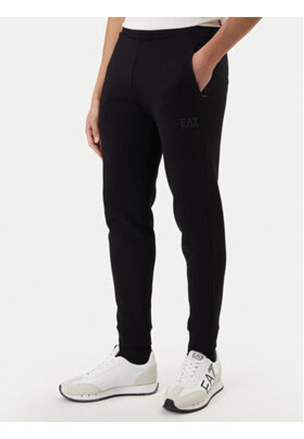 EA7 Emporio Armani Dres 7M001601 AF20845 M0233 Beżowy Regular Fit. Kolor: beżowy. Materiał: syntetyk