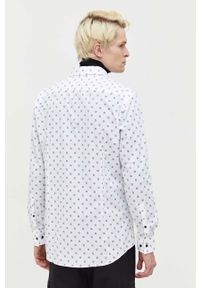Hugo - HUGO koszula bawełniana męska kolor biały slim z kołnierzykiem klasycznym. Typ kołnierza: kołnierzyk klasyczny. Kolor: biały. Materiał: bawełna. Styl: klasyczny #5