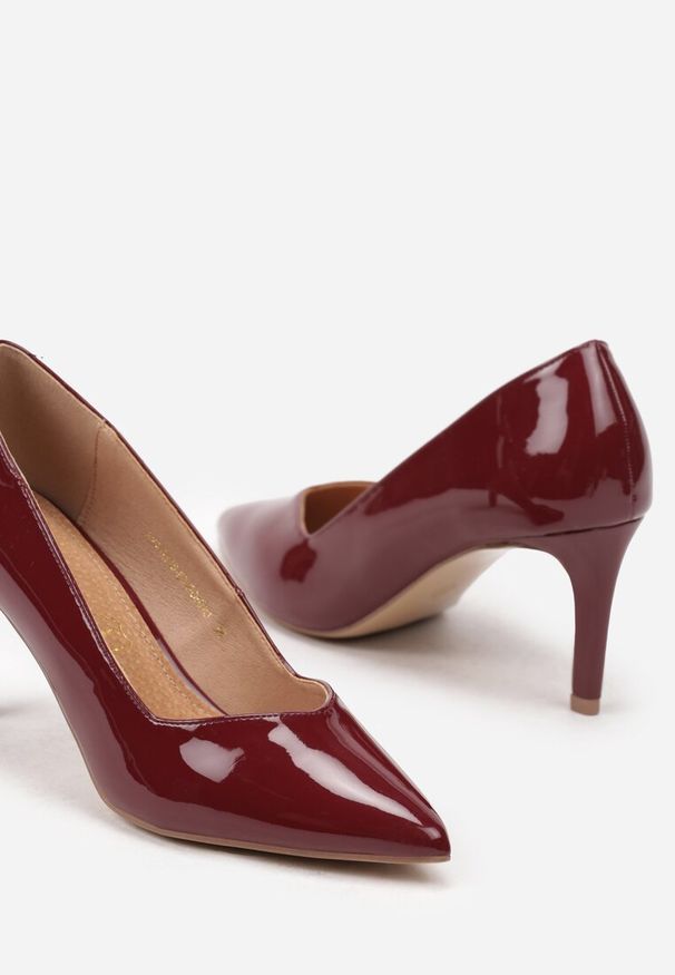 Renee - Bordowe Eleganckie Czółenka na Szpilce z Wkładką ze Skóry Naturalnej Lerianna. Kolor: czerwony. Materiał: skóra. Obcas: na szpilce. Styl: elegancki