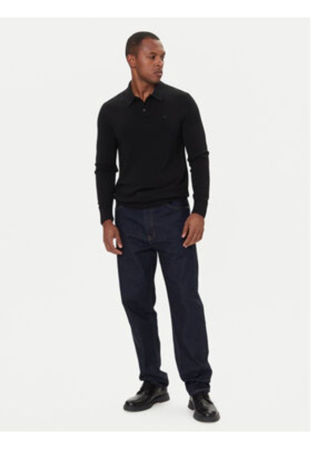Calvin Klein Polo LV04LD319G Czarny Regular Fit. Typ kołnierza: polo. Kolor: czarny. Materiał: wełna