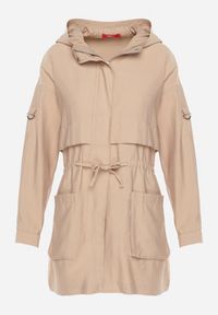 Born2be - Jasnobeżowa Kurtka Parka z Nieodpinanym Kapturem i Troczkiem w Pasie Mevarie. Okazja: na co dzień. Kolor: beżowy. Materiał: jeans. Wzór: aplikacja. Styl: casual, sportowy #4