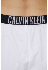 Calvin Klein szorty plażowe damskie kolor biały. Kolor: biały. Materiał: tkanina