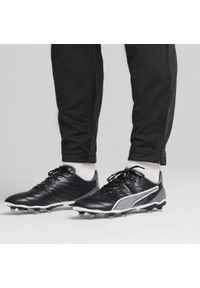 Puma - Buty piłkarskie KING Pro FG/AG PUMA Black White Cool Dark Gray. Kolor: czarny, szary, biały, wielokolorowy. Sport: piłka nożna