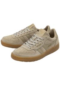 Femme Baskets Gola GOLA HAWK SUEDE 86 Beige Gola. Kolor: beżowy. Materiał: guma, zamsz, skóra. Sport: turystyka piesza