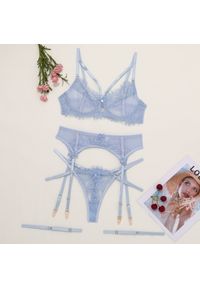 Intica - Koronkowy zestaw bielizny z pasem do pończoch na romantyczne okazje Elie. Kolor: niebieski. Materiał: koronka. Wzór: koronka #1