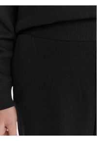 Guess Spodnie dresowe V6RB15 K9V31 Czarny Regular Fit. Kolor: czarny. Materiał: bawełna #3