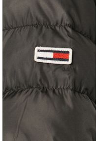 Tommy Jeans - Kurtka puchowa DW0DW09060. Kolor: czarny. Materiał: puch #6