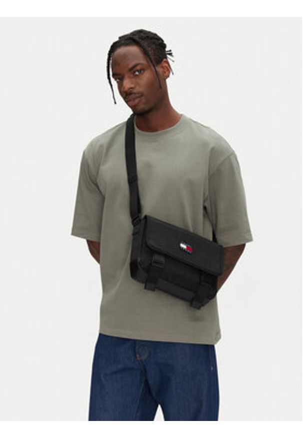 Tommy Jeans Saszetka Tjm Daily Elevated Crossbody AM0AM13326 Czarny. Kolor: czarny. Materiał: materiał