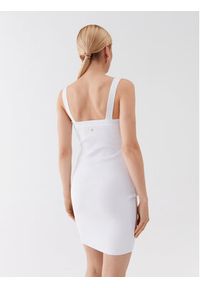 Guess Sukienka dzianinowa Mirage Anise W2YK0C Z2XY0 Biały Slim Fit. Kolor: biały. Materiał: wiskoza
