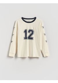 Reserved - Bawełniany longsleeve - złamana biel. Materiał: bawełna. Długość rękawa: długi rękaw