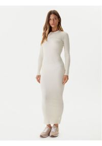 Guess Sukienka dzianinowa V5BK02 Z3JD2 Écru Slim Fit. Materiał: syntetyk