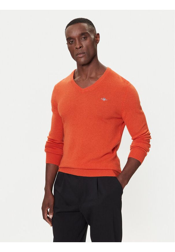 GANT - Gant Sweter 8050274 Pomarańczowy Regular Fit. Kolor: pomarańczowy. Materiał: wełna