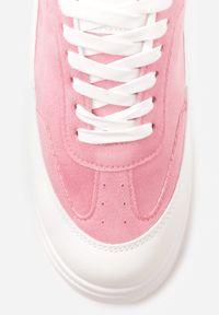 Renee - Różowe Sneakersy VICES na Platformie z Ozdobnym Noskiem Attis. Nosek buta: okrągły. Zapięcie: sznurówki. Kolor: różowy. Materiał: skóra, zamsz. Obcas: na platformie. Wysokość obcasa: średni #9