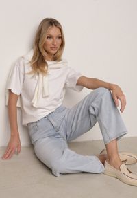 Born2be - Niebieskie Bawełniane Jeansy o Kroju Mom Fit z Wysokim Stanem i Paskiem Pribena. Okazja: na co dzień. Stan: podwyższony. Kolor: niebieski. Styl: casual, klasyczny #6