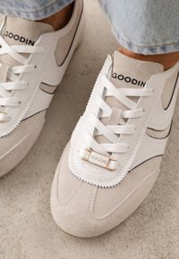 Born2be - Beżowe Zamszowe Sneakersy w Stylu Kultowych Tenisówek Sorisana. Okazja: na co dzień, do pracy. Kolor: beżowy. Materiał: zamsz #5