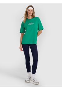 4f - 4F T-shirt oversize z nadrukiem damski - zielona XL. Okazja: na co dzień. Kolor: zielony. Materiał: dzianina, materiał, bawełna, jersey. Długość rękawa: krótki rękaw. Długość: krótkie. Wzór: nadruk. Styl: klasyczny, sportowy, casual