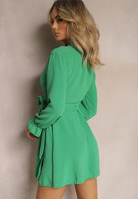 Renee - Jasnozielona Sukienka Parthameia. Kolor: zielony. Materiał: tkanina. Wzór: jednolity. Typ sukienki: kopertowe. Styl: klasyczny. Długość: mini #5