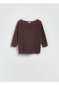 Reserved - Sweter z wiskozą - brązowy. Kolor: brązowy. Materiał: wiskoza. Wzór: gładki