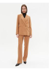 DKNY Spodnie materiałowe UG3PX097 Brązowy Regular Fit. Kolor: brązowy. Materiał: syntetyk #5