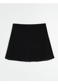 Sinsay - Swetrowa spódniczka mini z koronką - czarny. Kolor: czarny. Materiał: koronka. Wzór: koronka #1