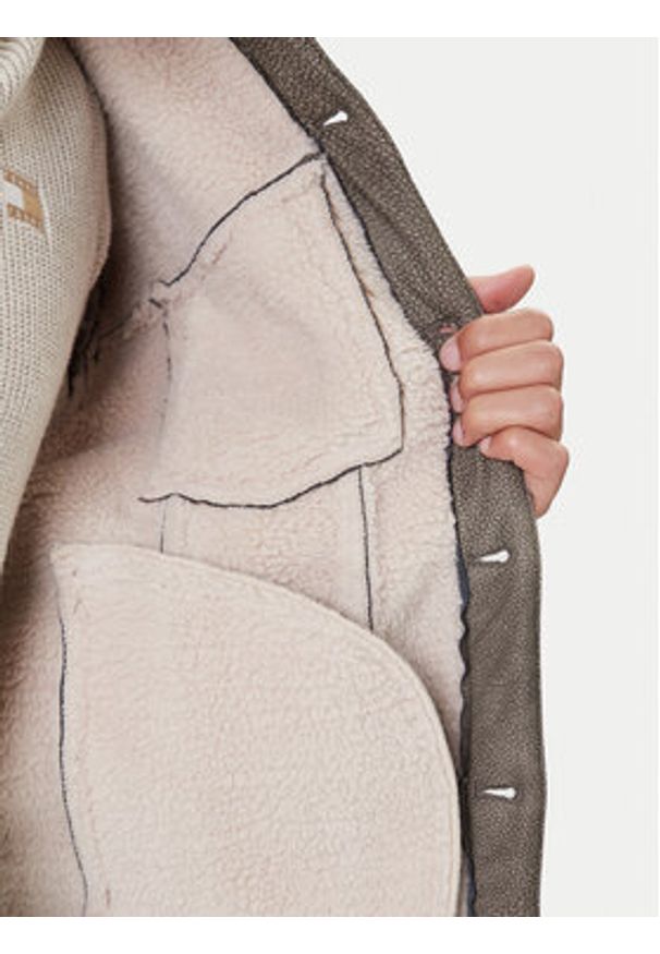 Guess Kurtka z imitacji skóry M5BL0I W2500 Brązowy Regular Fit. Kolor: brązowy. Materiał: skóra