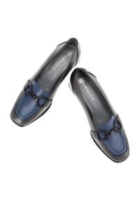 Granatowe Półbuty Armodo Skórzane Eleganckie Buty Na Obcasie. Zapięcie: klamry. Kolor: niebieski. Materiał: skóra. Obcas: na obcasie. Styl: elegancki #5
