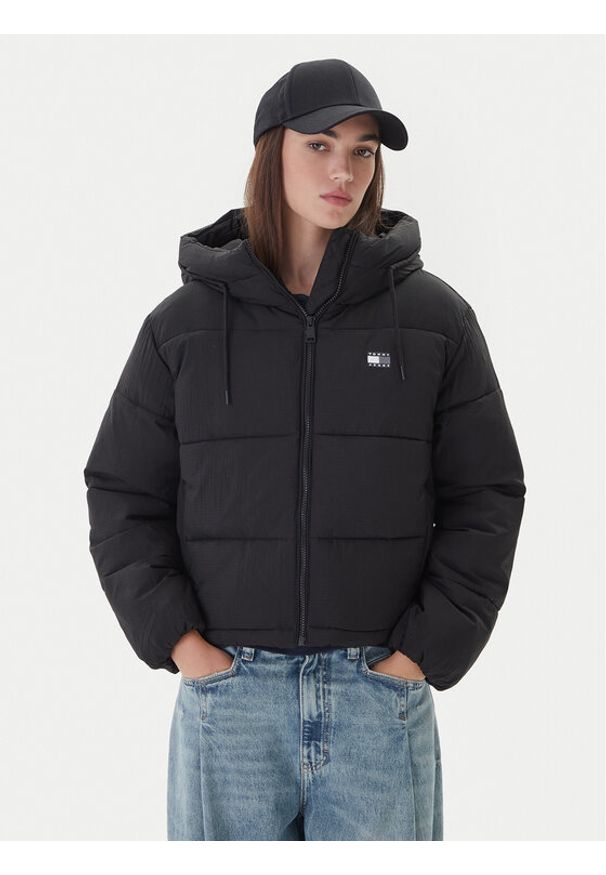 Tommy Jeans Kurtka zimowa DW0DW21625 Czarny Regular Fit. Kolor: czarny. Materiał: syntetyk. Sezon: zima
