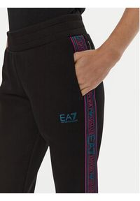 EA7 Emporio Armani Spodnie dresowe 6DTP81 TJUXZ 1200 Czarny Regular Fit. Kolor: czarny. Materiał: syntetyk, bawełna