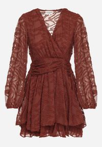 Born2be - Czerwona Siateczkowa Sukienka o Rozkloszowanym Kroju Zdobiona Tłoczeniem Zenesava. Okazja: na co dzień. Typ kołnierza: dekolt w serek. Kolor: czerwony. Materiał: poliester. Wzór: aplikacja. Sezon: lato. Typ sukienki: rozkloszowane. Styl: klasyczny, casual, elegancki #3