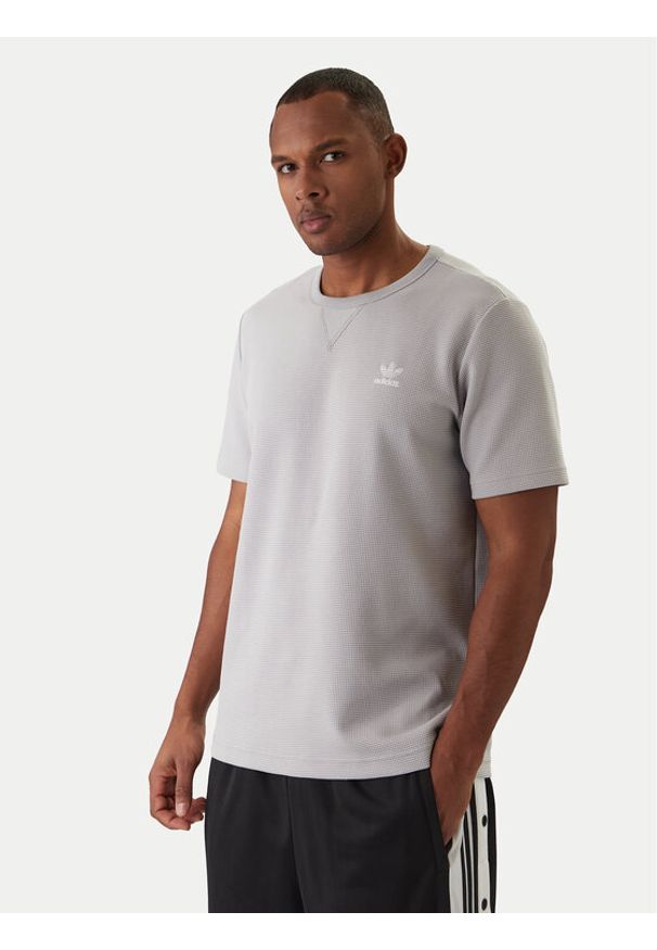 Adidas - adidas T-Shirt Trefoil Essentials Waffle KE1203 Szary Regular Fit. Kolor: szary. Materiał: syntetyk, bawełna