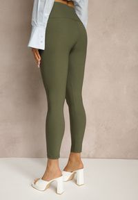 Renee - Ciemnozielone Legginsy High Waist z Ozdobnymi Guzikami Kolowenia. Okazja: na co dzień. Stan: podwyższony. Kolor: zielony. Styl: elegancki, casual #5
